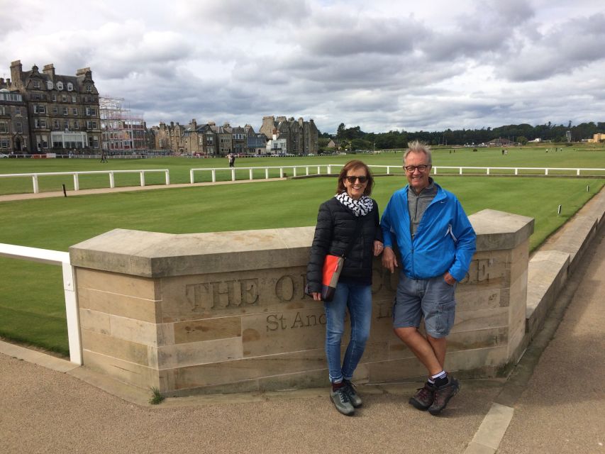 St Andrews: City Highlights Walking Tour with Cocktail - Key highlights to look forward to