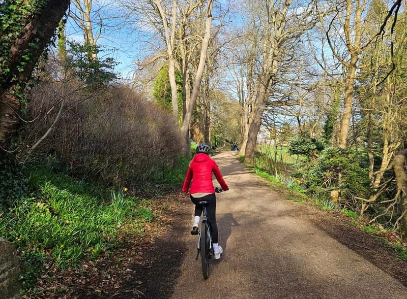St. Andrews: The Essential Guided Bike & E Bike Tour - St Andrews Castle and Cathedral ruins, history you can ride through