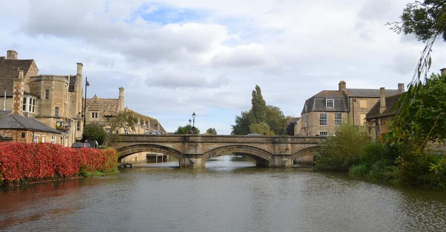 Stamford: Guided Walking Tour of Stamford - Who should book this Stamford walking tour