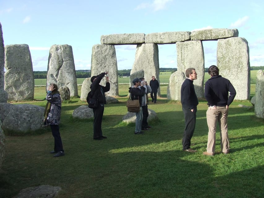 Stonehenge: App Guided Tour + Admission Included - Solstice alignment and prehistoric mystery, explained in the way you can use