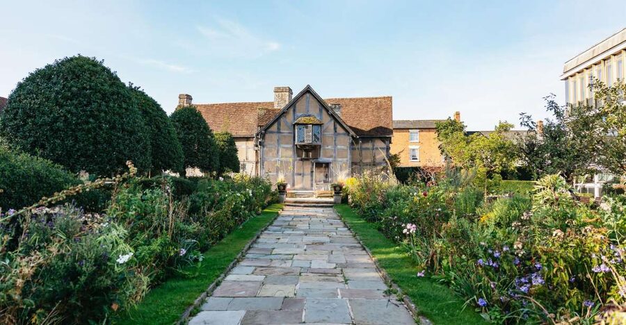 Stratford-upon-Avon: Shakespeare's Birthplace Ticket - Henley Street and the First Five Years With Anne Hathaway