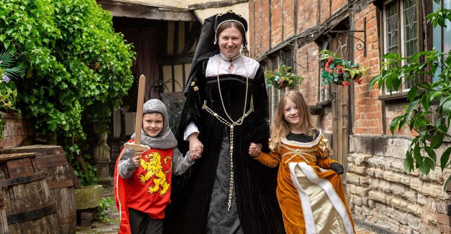 Stratford-upon-Avon: Tudor World Museum Entrance Ticket - Finding the entrance on Sheep Street (and what to do first)