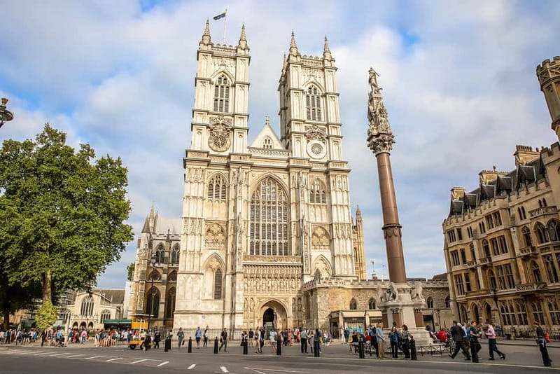 The London Pass®: 100+ Attractions including London Eye - Tower of London, Tower Bridge, and the royal waterfront loop