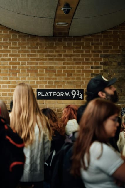 The most complete and exclusive Harry Potter tour in London - Leadenhall Market, Borough Market, and other movie locations you can point at