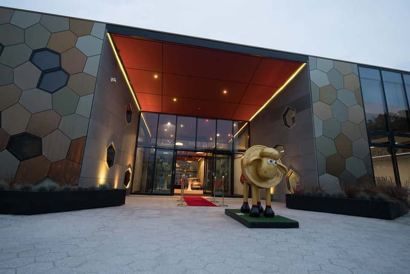 The Royal Mint Experience: Ticket, Guided Tour & Exhibition - Exhibition time: 1,100 years of coins, medals, and documents