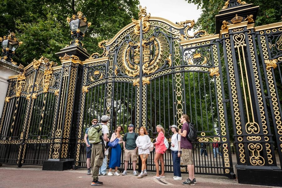 Top London Sights Tour - Christmas Day Special! - Westminster Abbey without the museum-mode pressure