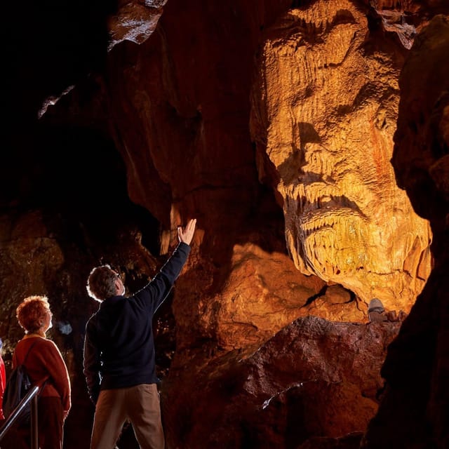 Torquay: Kents Cavern Prehistoric Cave - Stalagmites and stalactites: more than photos