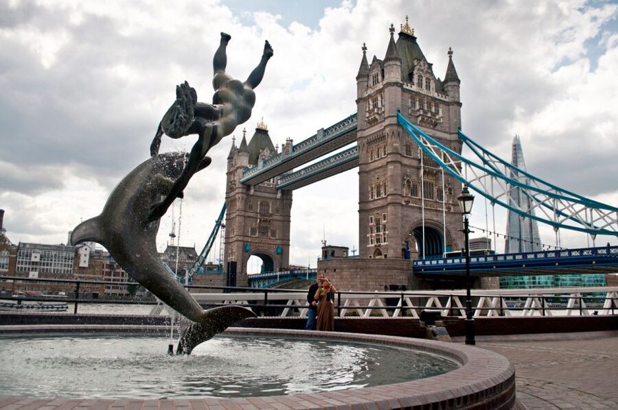 Tour in Italian: Londra in un Giorno - Starting at Westminster: your day begins with a simple meeting point