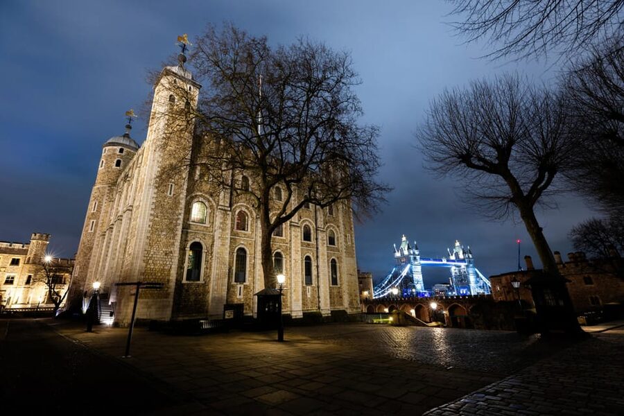 Tower of London: After-Hours Tour with Ceremony of the Keys - Why the Tower of London at night feels different