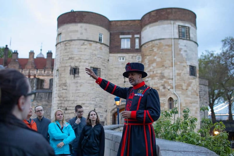 Tower of London After Hours with Beefeater & Keys Ceremony - Ceremony of the Keys, guaranteed entry, and what your viewing spot will be like