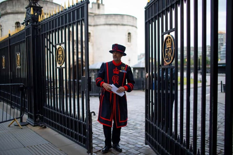 Tower of London After Hours with Beefeater & Keys Ceremony - What you will not see, and how to set expectations