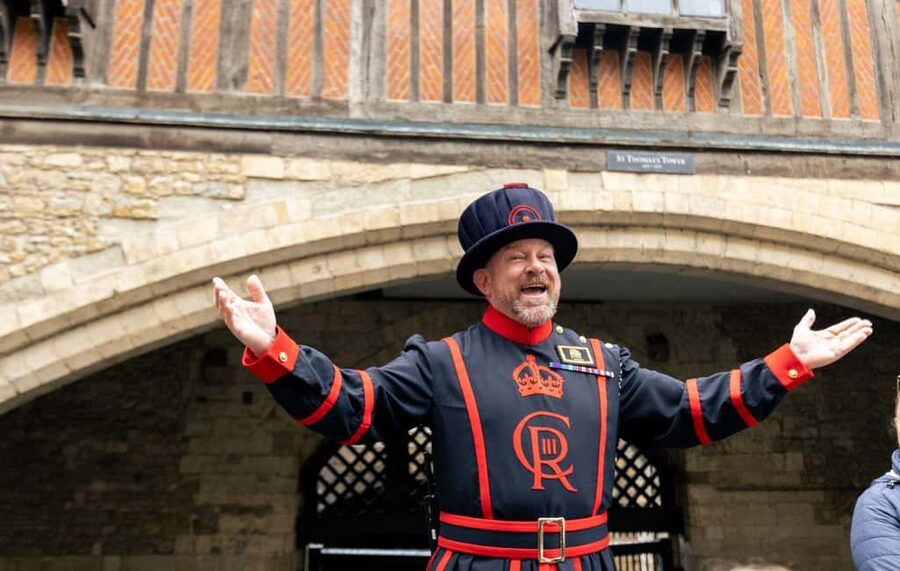 Tower of London Early Access & Beefeater Opening Ceremony - Beefeater Opening Ceremony: why the gate moment feels different