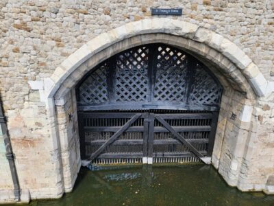 Tower of London: Early Access with Crown Jewels & Beefeaters