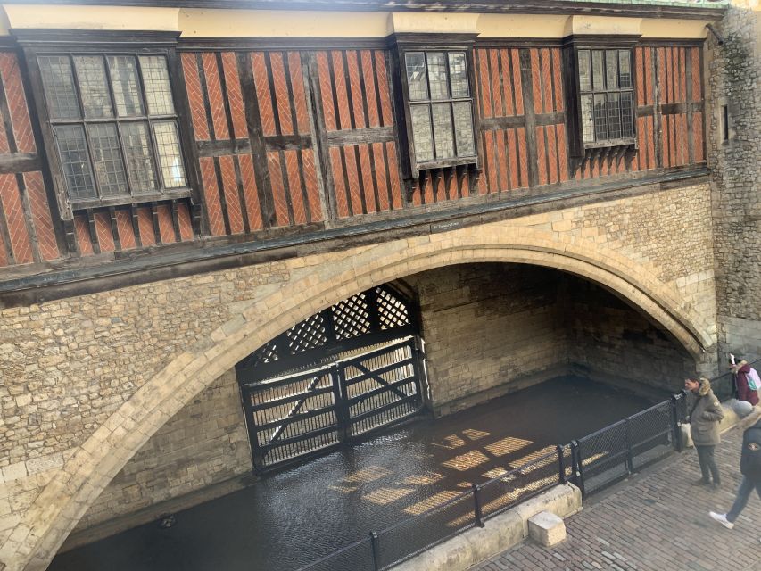 Tower of London Kid-Friendly Private Tour - Why this Tower tour works for families with kids