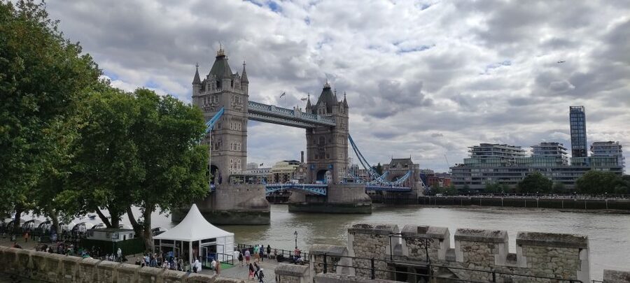 Tower of London Kid-Friendly Private Tour - Ravens legend, why it sticks with kids