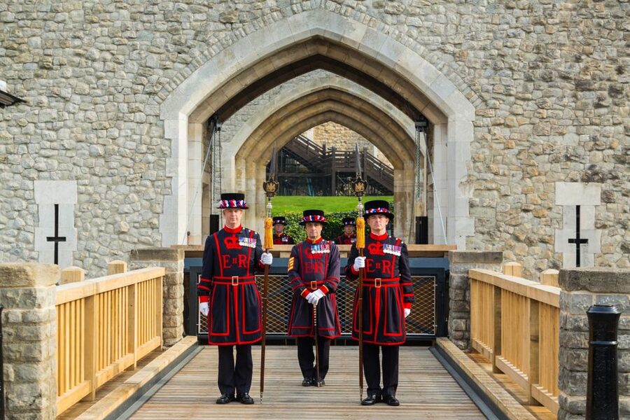 Ultimate Tower of London, Beefeater Welcome & Crown Jewels - Key takeaways before you go