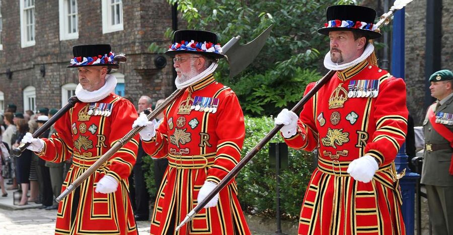 Ultimate Tower of London, Beefeater Welcome & Crown Jewels - After the guided portion, how to make the next 60 minutes count