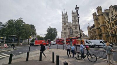 VIP Westminster Abbey & Upper Gallery and Buckingham Palace