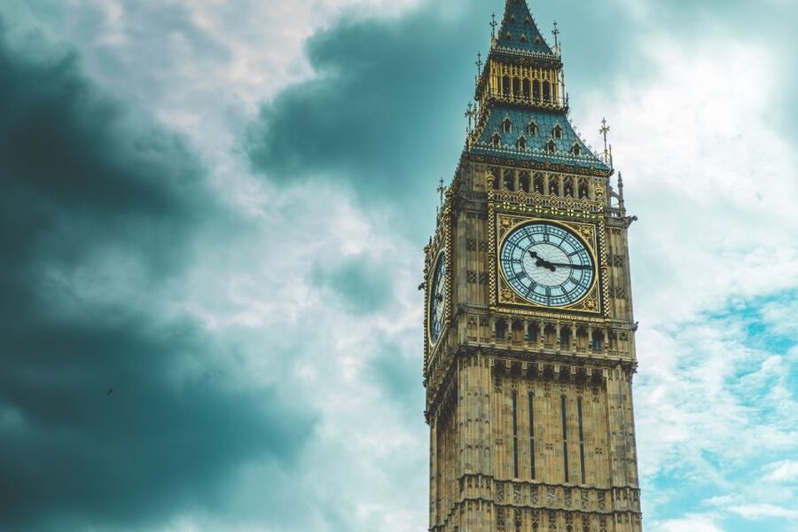Westminster and National Gallery 3.5-Hour Tour in Italian - Trafalgar Square finish and a smooth handoff to art