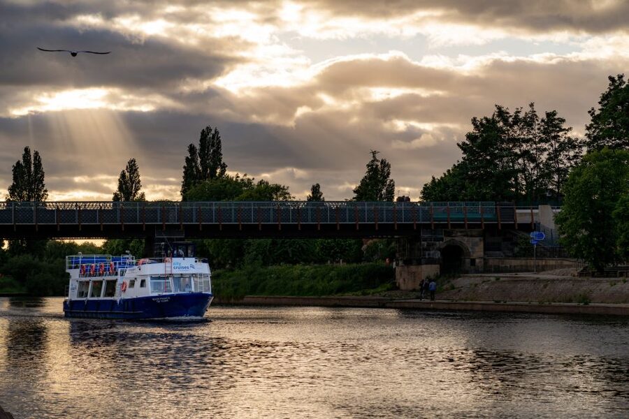 York: 60-Minute 'Happy Hour' Cruise For All Ages - Meeting at King’s Staith and Picking Your Seat Fast
