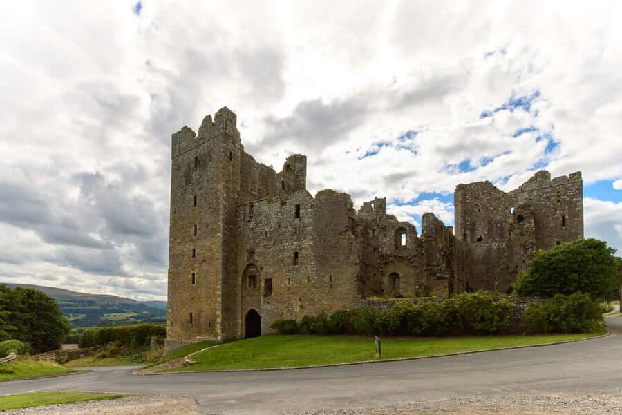 York: "All Creatures Great and Small" Yorkshire Dales Tour - Grassington and Darrowby Village: more than just a pretty town
