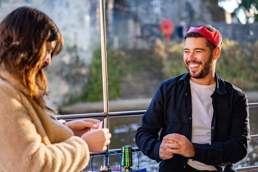 York: Festive River Cruise With Mulled Wine & Mince Pie - Mulled Wine, Tea, Mince Pie, and the Onboard Bar