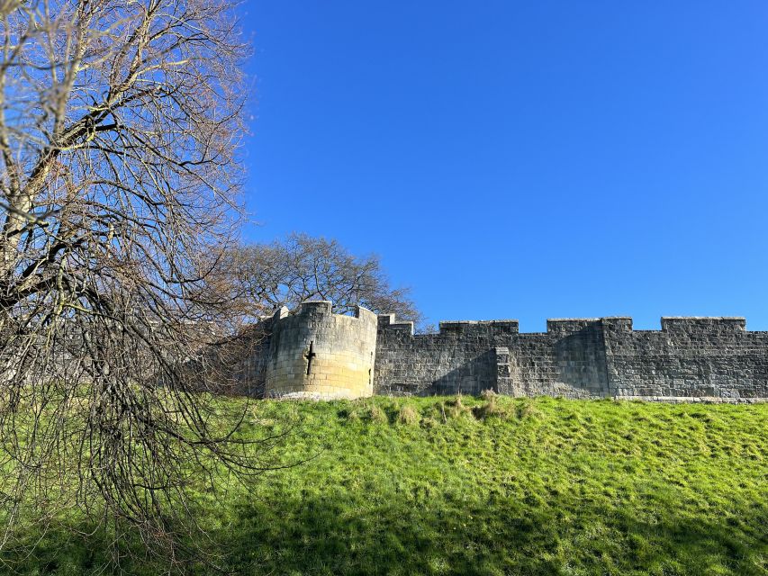 York: J&M’s City Sightseeing and History Walking Tour - Starting at Constantine the Great, and why that sets the tone