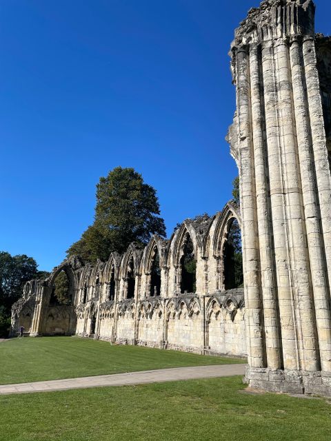 York: J&M’s City Sightseeing and History Walking Tour - From emperors to Robert the Bruce, and how the myths get challenged