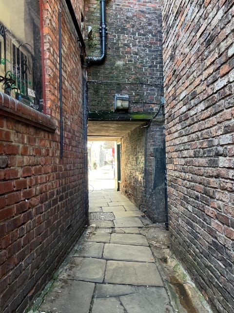 York’s Snickelways Story Walking Tour - Weather, cobbles, and how to dress so you enjoy every alley